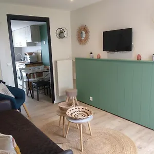 Vue Avec Et Terrasse , Guidel France